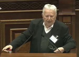 Գիտության ֆինանսավորումը վիշտ է, որը տարիներ շարունակ քննարկվում է․ Ռադիկ Մարտիրոսյան