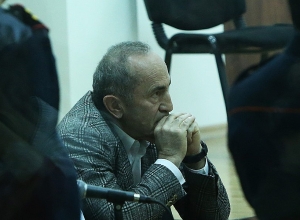 Апелляционный уголовный суд удалился в совещательный кабинет