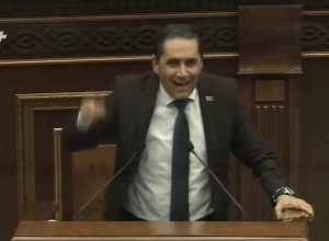 Հիշեցնե՞մ, թե ով ինչ ՀԿ-ում էր աշխատում և ում շահերն էր պաշտպանում․ Արման Աբովյանը բարկացավ