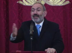 Ադրբեջանցին մտել էր Միլանի հայկական եկեղեցի ու հարց տալիս Նիկոլ Փաշինյանին