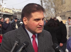 Մարտի 1 ի զոհ Արմեն Ֆարմանյանի հուշարձանի բացումը չափազանց խորհրդանշական է․ Արման Բաբաջանյան