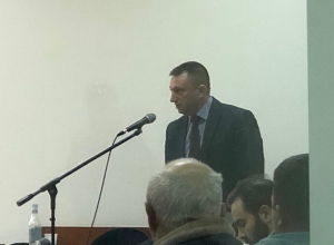 Քոչարյանի եւ մյուսների գործով նիստն ընդմիջվեց․ դատարանը հեռացավ խորհրդակցական սենյակ