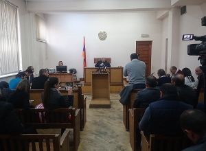 Մանվել Գրիգորյանի և Նազիկ Ամիրյանի գործերն առանձին կքննվեն