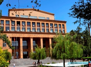 Ուսանողների հետ բաց հանդիպում տեղի կունենա․ նստացույցը դադարեցրել են