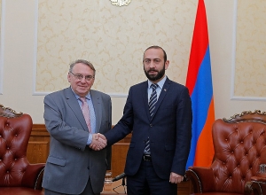 Арарат Мирзоян принял посла Чешской Республики Бедриха Копецки