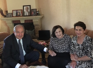 Армен Саркисян примет участие в церемонии похорон Гоар Варданян