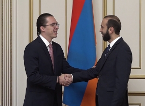 Արարատ Միրզոյանն ընդունել է Գվատեմալայի խորհրդարանի առաջին փոխնախագահի գլխավորած պատվիրակությանը