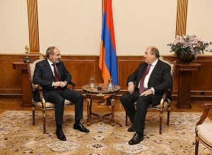 Արմեն Սարգսյանը և Նիկոլ Փաշինյանը քննարկել են երկրի զարգացմանը վերաբերող հարցեր