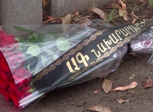 ԱԳՆ աշխատակազմը հարգանքի տուրք մատուցեց եզդիների, ասորիների և Հոլոքոստի զոհերի հիշատակին