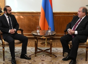 Армен Саркисян встретился с Араратом Мирзояном