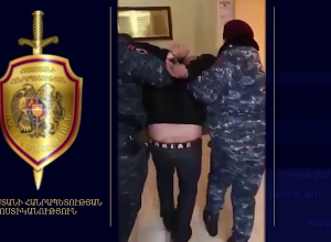 Տարեց տաքսիստին փողոցում ծեծած «Մերսեդեսի» վարորդը հայտնաբերվել ու բերման է ենթարկվել ոստիկանություն