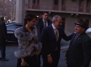 Վարչապետը տիկնոջ հետ ներկա է գտնվել Հայաստանի պետական սիմֆոնիկ նվագախմբի Ամանորյա համերգին