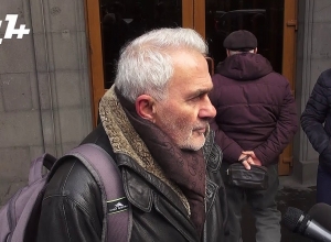 ՊԵԿ ի դիմաց բողոքի ակցիա․ ավտոներկրողները դժգոհ են