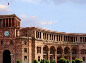 Брифинги членов Правительства: ПРЯМОЙ ЭФИР