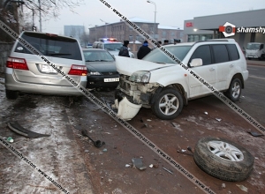 Երևանում բախվել են Honda-ն ու Opel-ը. վիրավորներից մեկին հայտնաբերել են բեռնախցիկում. Shamshyan.com  
