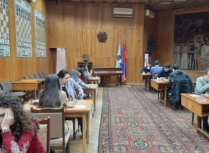 Прямой эфир: Ш. Саркисян – С. Тер-Саркисян, З. Андриасян – А. Мартиросян: борьба за звание чемпиона по шахматам