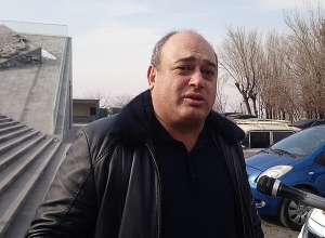 Թեորիապես չի բացառվում, որ միառժամանակ հետո տեղափոխեն սովորական պալատ. Արսեն Մկրտչյանը՝ Մանվել Գրիգորյանի մասին
