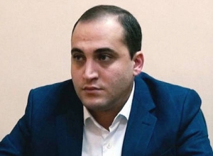 Ապօրինի զենք պահելու կասկածանքով բերման է ենթարկվել Նարեկ Սամսոնյանը