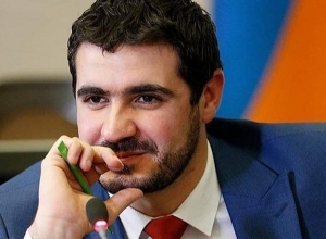 Հայաստանում իշխանությունները այլևս երբեք իրենց ոտքերը չեն մաքրելու քաղաքացիների վրա. պատգամավոր