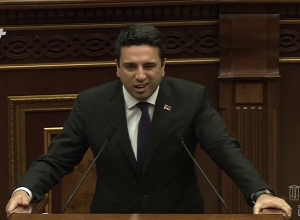 Նախանձությունից գալիս կանգնում, ինչ-որ բան եք հրահրում. Գտե՛ք Ձեզ. Ալեն Սիմոնյանը՝ Մարուքյանին