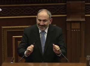 Ովքե՞ր են պետականությանը դիմադրում, փակագծերը բացեք․ Սամսոնյանը վարչապետին