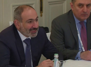 Վարչապետը հանդիպել է ԵՄ բյուջեի եւ կառավարման հանձնակատար Յոհաննես Հանի հետ