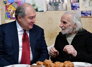 Я с теплотой вспоминаю наши беседы: Армен Саркисян соболезнует