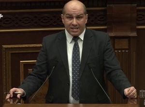 Կամ պիտի գնանք օրենքի խախտման, կամ դառնանք օրինապահ անգործ