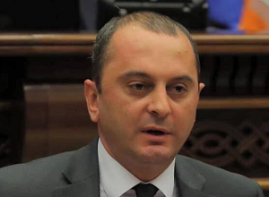 Խնդրում եմ դադարեք հայ-իրանական սահմանը փակելու մասին խոսակցությունը․ Վիկտոր Ենգիբարյան