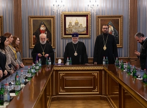 Կաթողիկոսը ընդունել է ԱԺ «Իմ քայլը» խմբակցության մի խումբ պատգամավորների