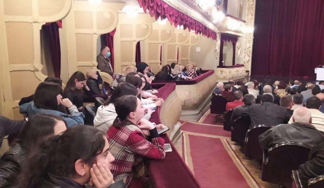 84078076_188776909204137_756773237555200_n