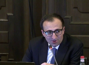 «Գոլդեն Փելես»-ում մեկուսացված ժողովուրդն  ամեն ինչով ապահովվա՞ծ է․ վարչապետ