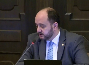 Եթե այսպես շարունակվի երկուշաբթի օրը դասերը կսկսեն․ Արայիկ Հարությունյան