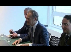 Փաշինյանը հանդիպեց  ԵԺԿ նախագահ Դոնալդ Տուսկի հետ