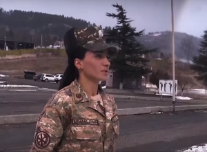 «На своем примере я научилась уважать женщину в форме»: женщина-командир роты