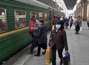 Գնացքով  Գյումրի մեկնողների մի մասը՝ առանց դիմակների