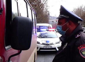 ДП предупреждает водителей не перевозить пассажиров в количестве, превышающем установленное