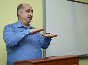 Աշակերտների մի մասը դուրս է մնում այս ամենից․ կրթության փորձագետը՝ հեռավար դասերի մասին