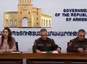 92 people had already been called out of the car by the police as a third person - Deputy Chief of Police