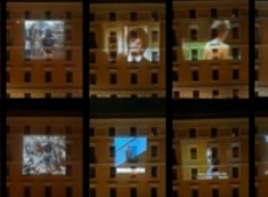 Кино на стенах итальянских зданий: новая инициатива для преодоления изоляции