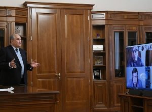 Почему не могут и в Армении создать простейшие искусственные аппараты вентиляции легких? Президент