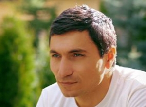 «Возвращение» певца революции Айка Ствера / премьера