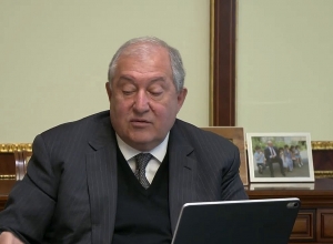 Президент обсудил с послом Индии в Армении ситуацию, сложившуюся в связи с коронавирусом