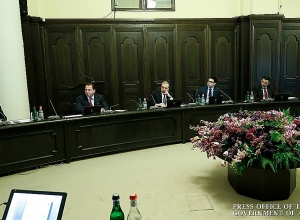 Тигран Авинян предложил продлить режим чрезвычайного положения еще на 30 дней