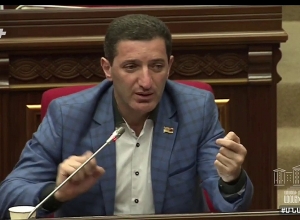 Եզդիներն իրենց տոներին աշխատանքից բացակայել են, բայց վճարվել են, հիմա ստացվում է՝ կզրկվեն գումարից