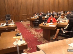 Министр находится в НС: Прямой эфир