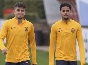 «Ռոման» մտադիր է վաճառել Ջաստին Կլույվերտին ու Չենգիս Ունդերին