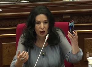 Այս դահլիճում չկա որևէ կին, ով իր հրապարակային արված մտքի համար ատելության թիրախ չի դարձել․Զոհրաբյան