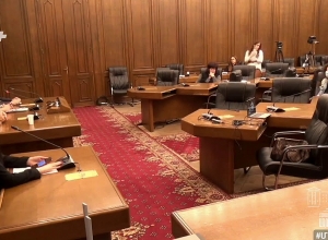 В нашей стране есть серьезные проблемы, а мы заняты парламентскими драками: Геворг Петросян