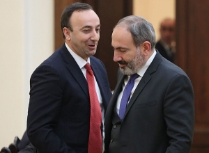 Первое судебное заседание по делу Грайр Товмасян против Никола Пашиняна отложено